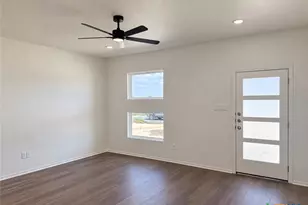 1529 Crooked River Ct, Temple, TX 76502 - Photo 5