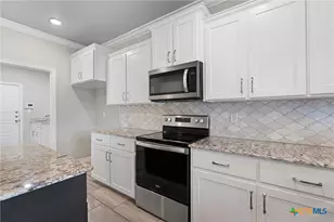 965 Northern Dancer Dr, Hewitt, TX 76643 - Photo 9