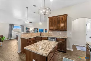 8305 Grayson Trl, Killeen, TX 76542 - Photo 13
