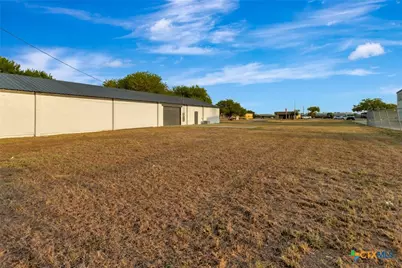 104 Cozzi Circle, Victoria, TX 77901 - Photo 5