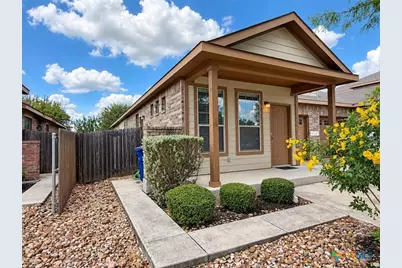 557 Creekside Circle, New Braunfels, TX 78130 - Photo 3