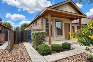 557 Creekside Cir, New Braunfels, TX 78130 - Photo 3