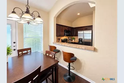 557 Creekside Circle, New Braunfels, TX 78130 - Photo 7