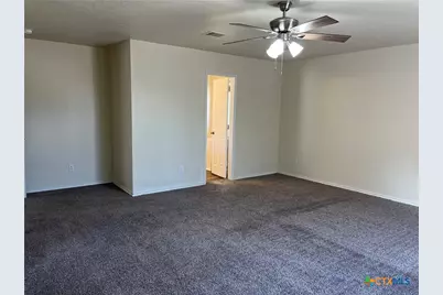654 San Augustine Boulevard, New Braunfels, TX 78132 - Photo 7