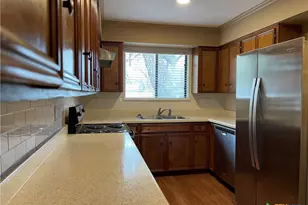 105 Blanco St, San Marcos, TX 78666 - Photo 3