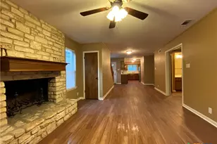 105 Blanco St, San Marcos, TX 78666 - Photo 7