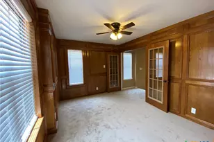 105 Blanco St, San Marcos, TX 78666 - Photo 11