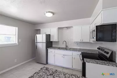 213 E Harrison Avenue, Killeen, TX 76541 - Photo 15