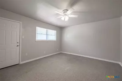 213 E Harrison Avenue, Killeen, TX 76541 - Photo 31