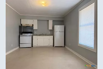 2110 Louise Street #1, Seguin, TX 78155 - Photo 5