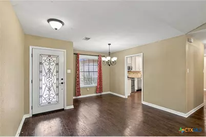 815 Briarwood Street, Victoria, TX 77904 - Photo 3
