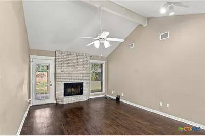 815 Briarwood Street, Victoria, TX 77904 - Photo 5