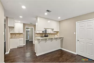 815 Briarwood Street, Victoria, TX 77904 - Photo 7