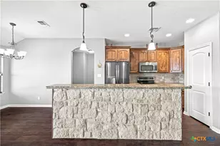 111 San Polo Ct, Victoria, TX 77904 - Photo 7
