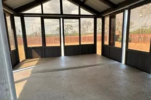 611 Lina Ln, Seguin, TX 78155 - Photo 29