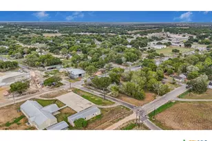 509 S Glendale St, Hallettsville, TX 77964 - Photo 19