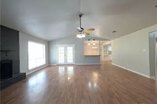 619 Summerwood Dr, New Braunfels, TX 78130 - Photo 11
