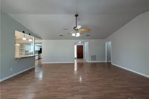 619 Summerwood Dr, New Braunfels, TX 78130 - Photo 7
