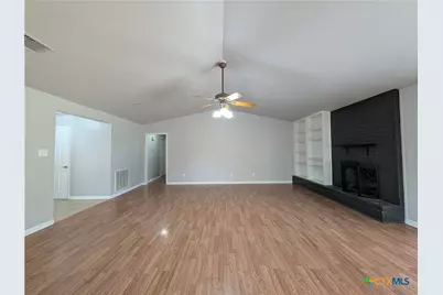619 Summerwood Drive, New Braunfels, TX 78130 - Photo 5