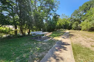 619 Summerwood Dr, New Braunfels, TX 78130 - Photo 47