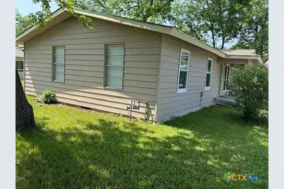 428 Aguila Street, Seguin, TX 78155 - Photo 5