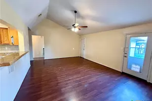302 Renee Dr, Converse, TX 78109 - Photo 3