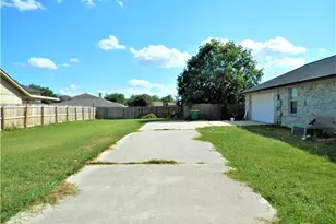 302 Renee Dr, Converse, TX 78109 - Photo 21