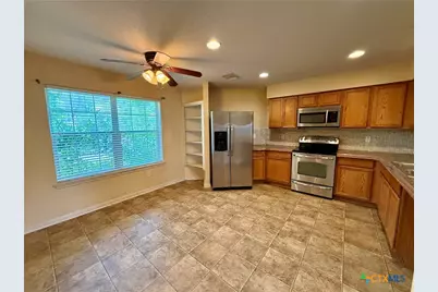 302 Renee Drive, Converse, TX 78109 - Photo 5