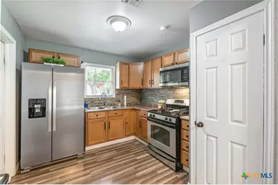 1609 S 39th Street, Temple, TX 76504 - Photo 5