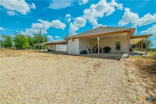 834 County Rd 103, Rogers, TX 76569 - Photo 19
