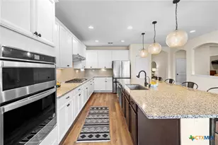 2182 Indigobush Dr, New Braunfels, TX 78132 - Photo 13