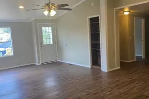 1120 Ainsworth St, Gonzales, TX 78629 - Photo 5