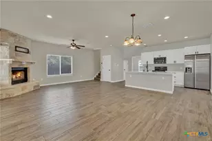 1452 Lakeview Dr, Canyon Lake, TX 78133 - Photo 5