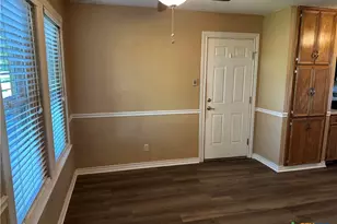 301 Cedar Crest Dr, Killeen, TX 76543 - Photo 9
