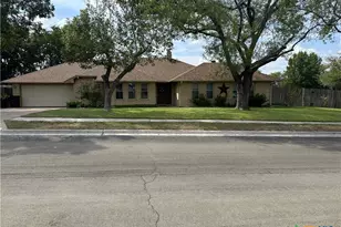 301 Cedar Crest Dr, Killeen, TX 76543 - Photo 1