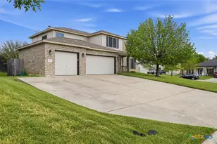 305 Buckskin Trail, Harker Heights, TX 76548 - Photo 1