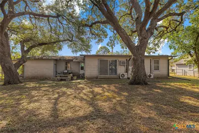 408 Davidson Street, Yoakum, TX 77995 - Photo 39