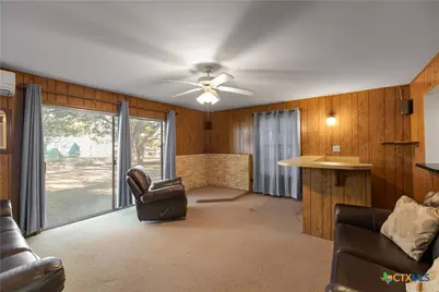 408 Davidson Street, Yoakum, TX 77995 - Photo 17
