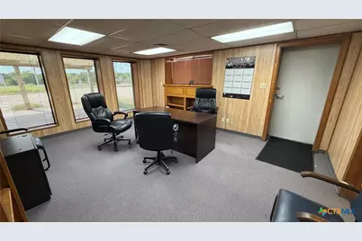 4437 S Hwy 77, Rockdale, TX 76567 - Photo 3