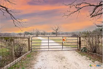 5912 Fm 1104, Kingsbury, TX 78638 - Photo 9