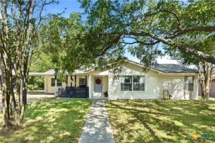904 Kirk St, Taylor, TX 76574 - Photo 1