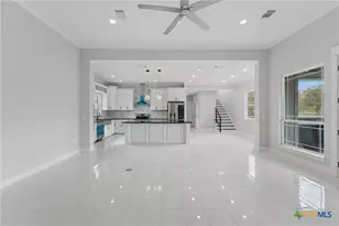485 Post Oak St, Gonzales, TX 78629 - Photo 7