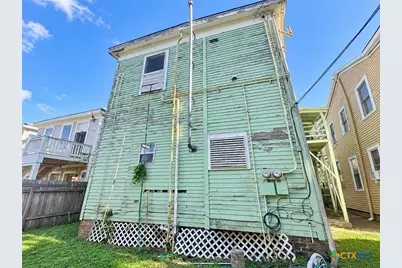 1612 Ave L, Galveston, TX 77550 - Photo 9