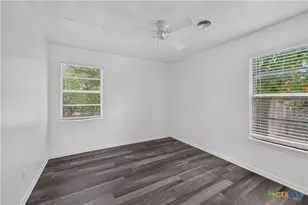 1010 Houston St, Killeen, TX 76541 - Photo 11