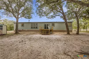 838 E Oak St, Goliad, TX 77963 - Photo 33