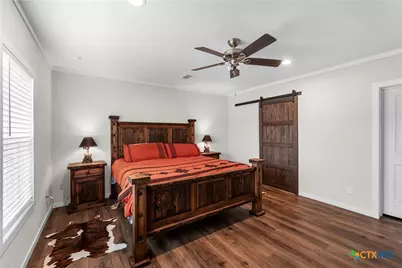 838 E Oak Street, Goliad, TX 77963 - Photo 19
