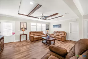 838 E Oak St, Goliad, TX 77963 - Photo 5