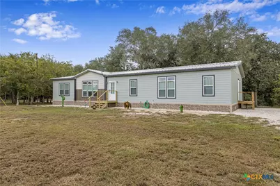 838 E Oak Street, Goliad, TX 77963 - Photo 3