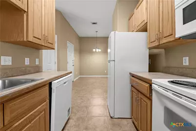 816 Twin Oaks Drive, Temple, TX 76504 - Photo 3