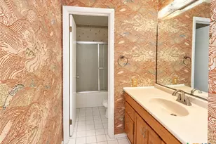 114 Linnville Dr, Port Lavaca, TX 77979 - Photo 17